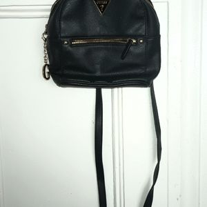 Guess small back pack